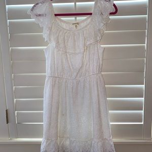 White off the shoulder lace dress